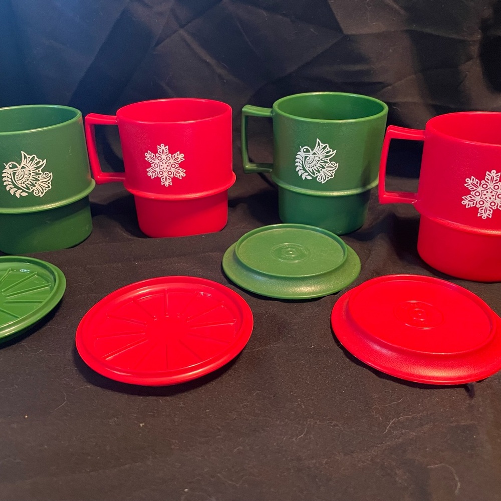 Vintage Tupperware Christmas Cups with / coaster/lids